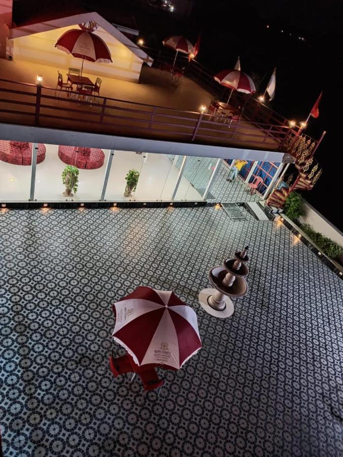 Gods County. Resort & Banquets 塔拉皮斯 外观 照片